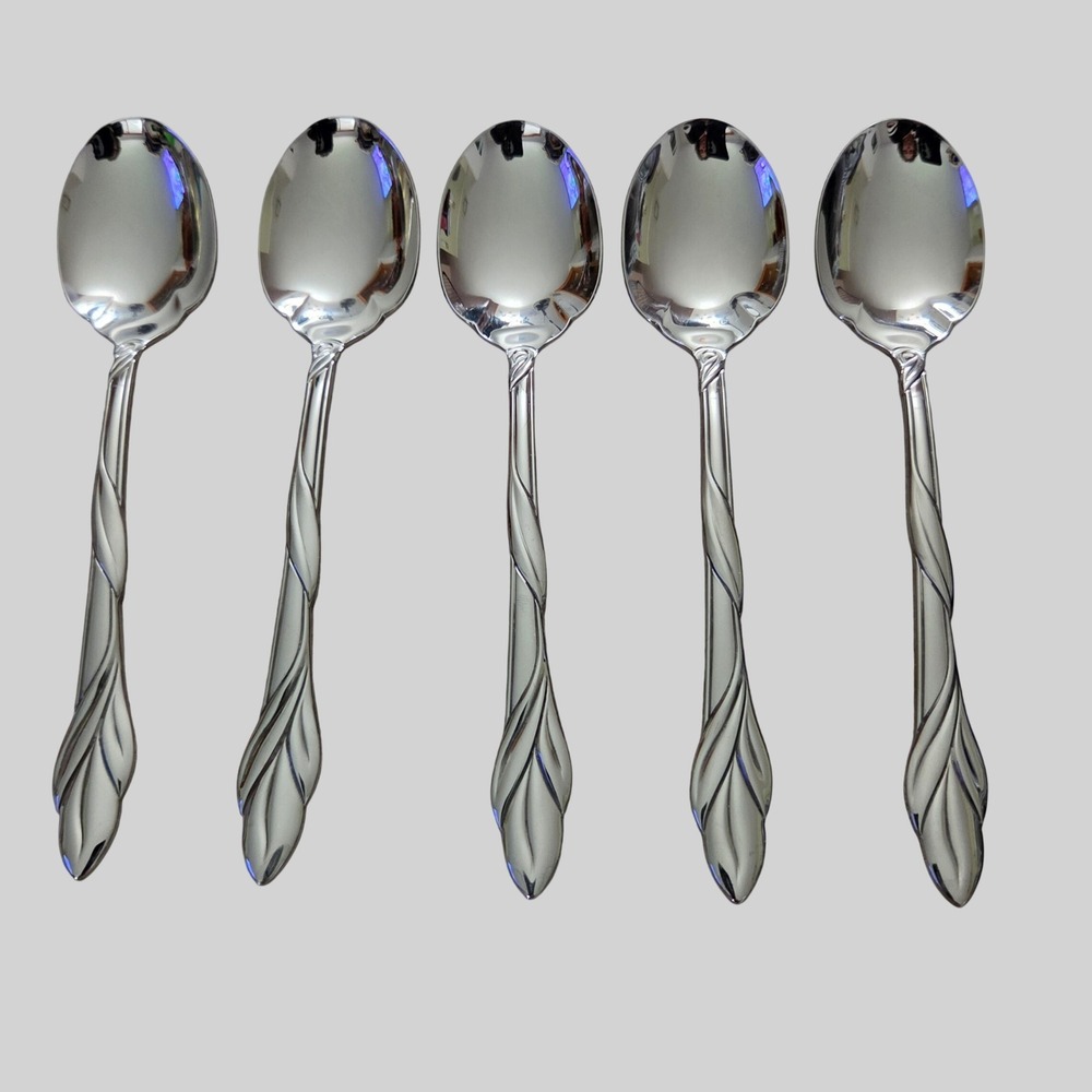 Oneida Eden Stainless Sugarspoons Set of 5 Glossy Discontinued OHSEDE SUSPN 6in